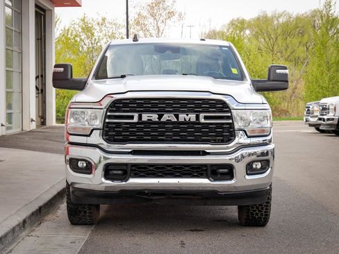 Used 2024 RAM 3500 Big Horn w/ Safety Group AWD/4WD image 9