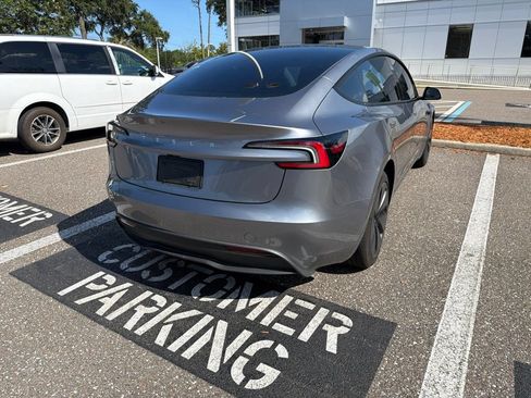 Used 2025 Tesla Model 3 Long Range RWD image 5