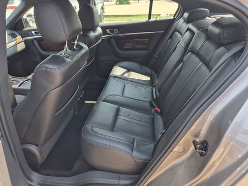 Used 2015 Lincoln MKS w/ Equipment Group 101A FWD image 11