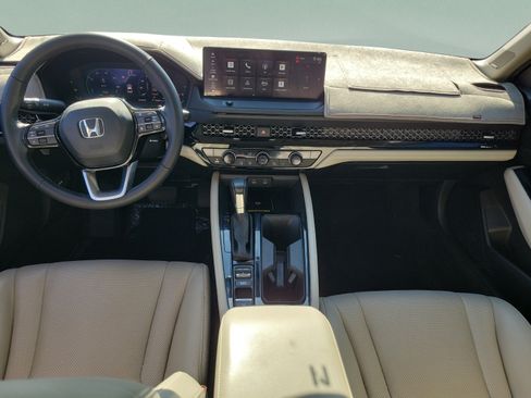 Used 2024 Honda Accord Touring image 7