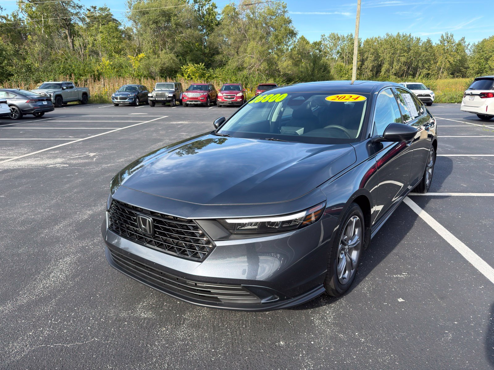 Used 2024 Honda Accord EX image 2