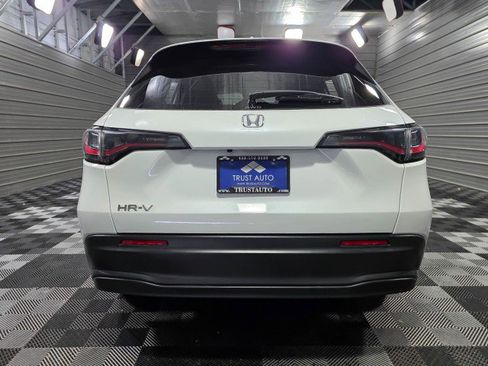 Used 2024 Honda HR-V LX image 6