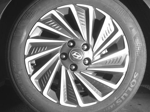 Used 2024 Hyundai Sonata SEL FWD image 13