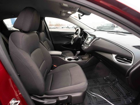 Used 2021 Chevrolet Malibu RS image 26