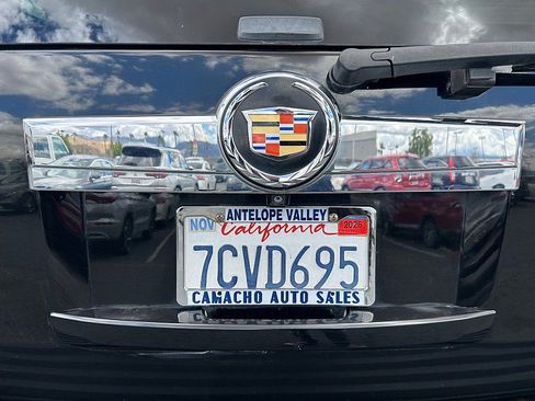Used 2013 Cadillac Escalade ESV Platinum RWD image 31