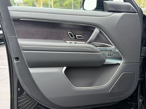 New 2026 Land Rover Range Rover SE AWD/4WD image 14