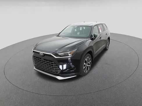 New 2026 Toyota Grand Highlander MAX Limited image 16