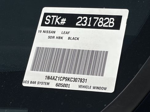 Used 2019 Nissan Leaf SL w/ SL Technology Package FWD image 10