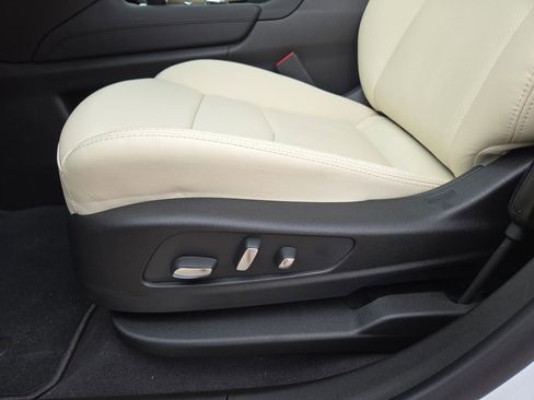 New 2025 Cadillac XT5 Sportv w/ Technology Package image 17