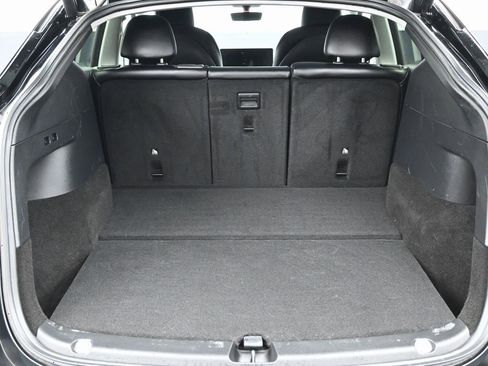 Used 2022 Tesla Model Y Performance image 12