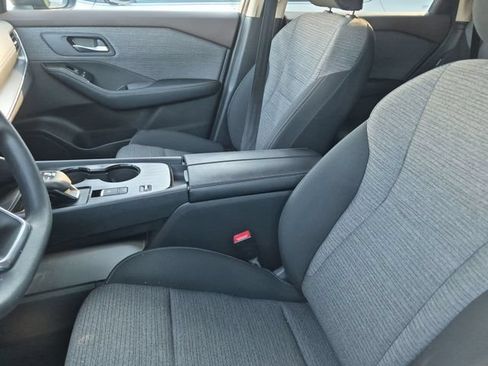 Used 2023 Nissan Rogue SV FWD image 11