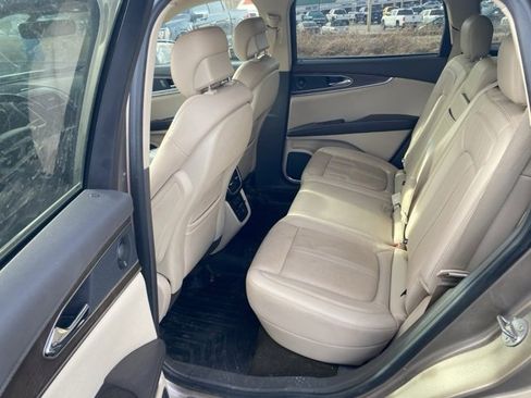 Used 2019 Lincoln Nautilus Reserve image 13