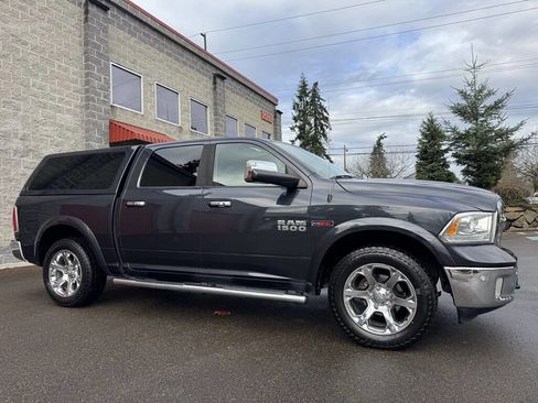 Used 2016 RAM 1500 Laramie w/ Convenience Group image 7