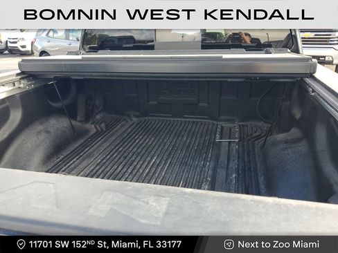 Used 2021 Nissan Titan Platinum Reserve w/ Moonroof Package image 13