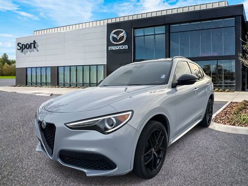 Used 2020 Alfa Romeo Stelvio Ti Sport w/ Quick Order Package 22S Sport image 8