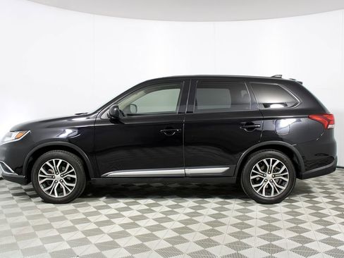 Used 2017 Mitsubishi Outlander ES FWD image 30