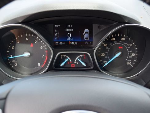 Used 2018 Ford Escape Titanium FWD image 9