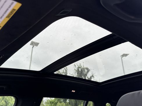 Used 2026 BMW X7 M60i image 27