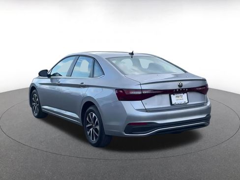 Used 2025 Volkswagen Jetta S image 3