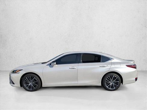 Certified 2024 Lexus ES 300h w/ Premium Package image 11