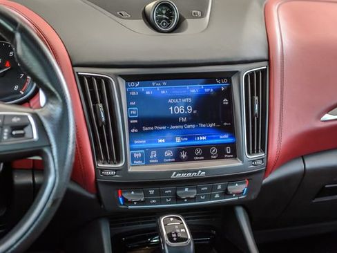 Used 2019 Maserati Levante GranSport AWD/4WD image 31