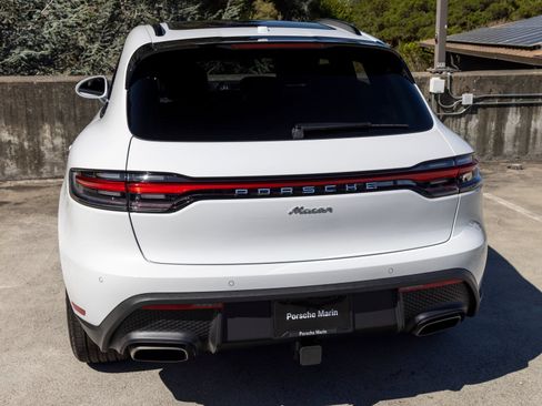 Certified 2026 Porsche Macan AWD/4WD image 22