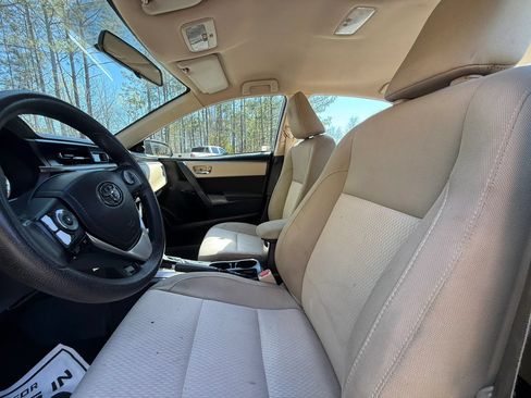 Used 2014 Toyota Corolla LE FWD image 14