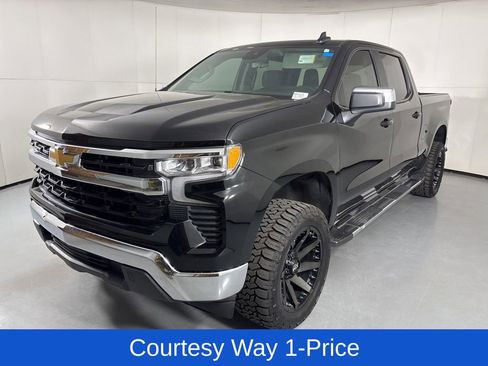 Used 2024 Chevrolet Silverado 1500 LT w/ Protection Package RWD image 5