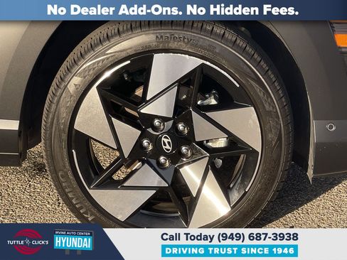 Certified 2025 Hyundai Kona Limited FWD image 19