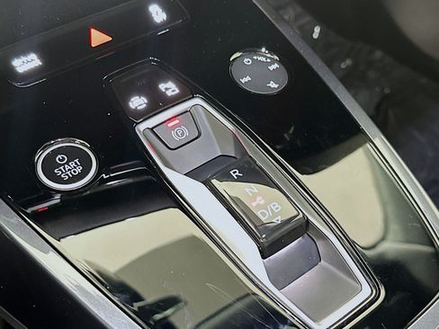 Used 2023 Audi Q4 e-tron Premium Plus w/ Premium Plus AWD/4WD image 7
