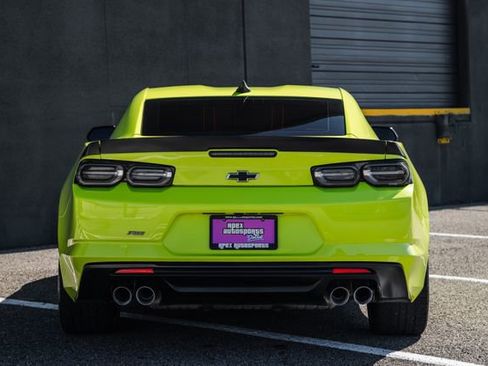 Used 2019 Chevrolet Camaro LT w/ 1LE Track Performance Package image 15