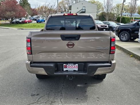 Used 2023 Nissan Frontier PRO-4X w/ Pro Convenience Package AWD/4WD image 6