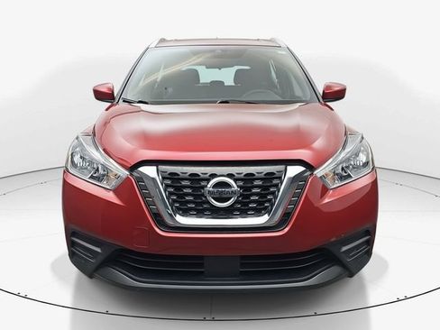 Used 2020 Nissan Kicks SV image 4