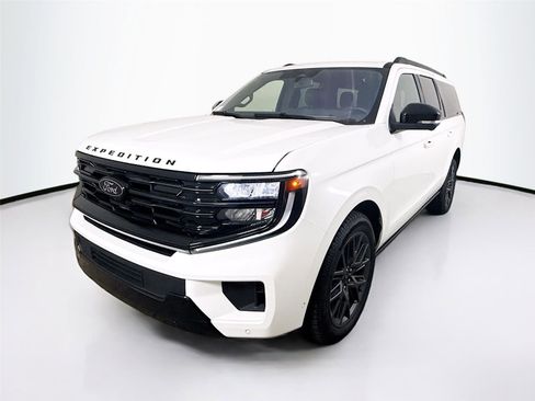 Used 2025 Ford Expedition Max Platinum w/ Stealth Performance Package AWD/4WD image 1