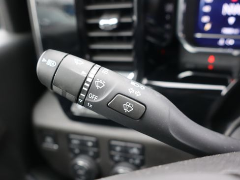 Used 2024 Chevrolet Silverado 3500 High Country w/ Technology Package image 28