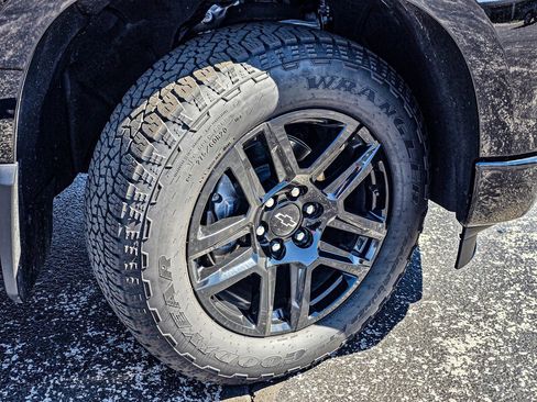 Used 2025 Chevrolet Silverado 1500 RST w/ All Star Edition Plus image 8