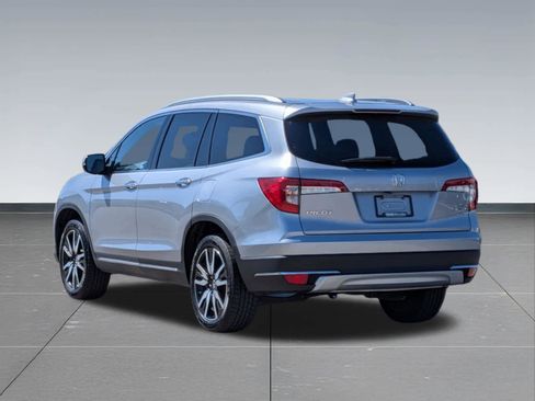 Used 2020 Honda Pilot Touring image 3
