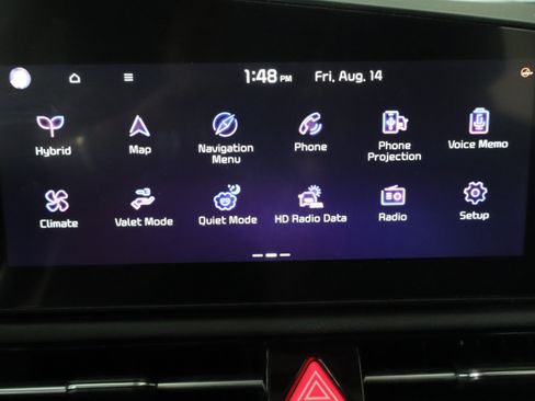 Used 2023 Kia Niro SX Touring FWD image 13