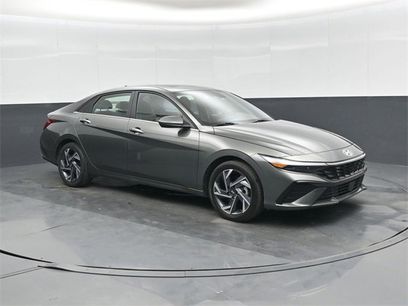 Used 2025 Hyundai Elantra SEL