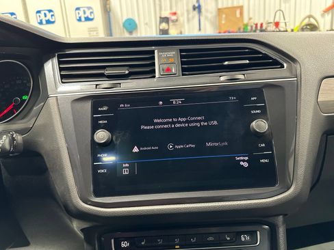 Used 2021 Volkswagen Tiguan SE w/ Panoramic Sunroof Package AWD/4WD image 57