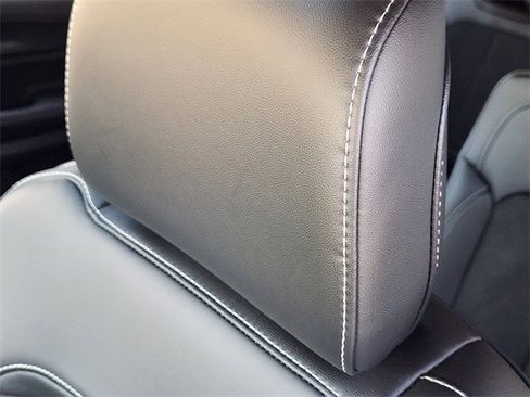 New 2025 Jeep Grand Cherokee L Altitude image 10