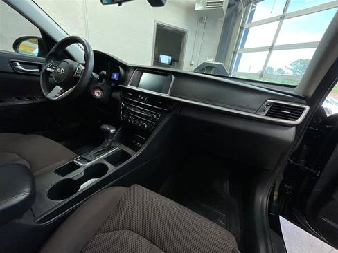 Used 2020 Kia Optima LX FWD image 29