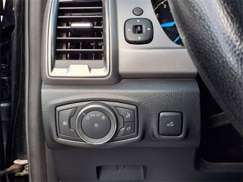 Used 2019 Ford Ranger XLT w/ FX4 Off-Road Package image 16