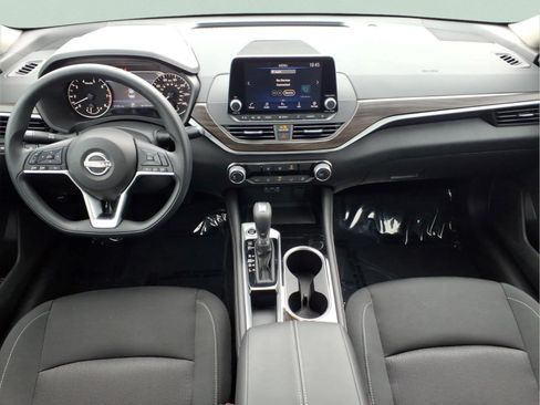 Certified 2023 Nissan Altima 2.5 SV FWD image 14