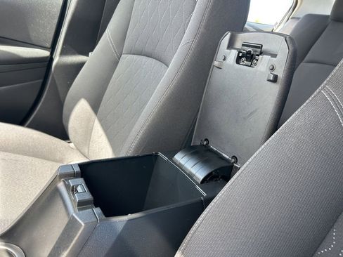 Used 2023 Toyota Corolla LE image 35