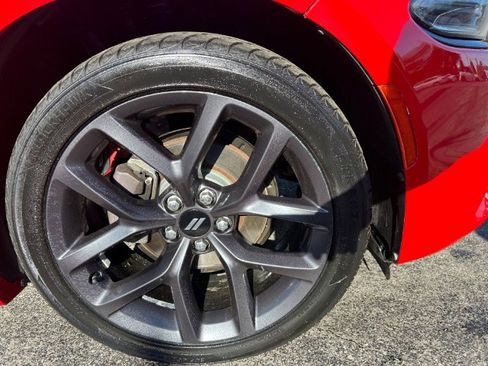 Used 2019 Dodge Charger SXT w/ Blacktop Package RWD image 2