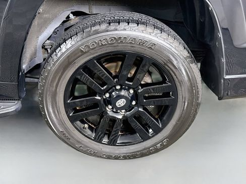 Used 2021 Toyota 4Runner Nightshade AWD/4WD image 33