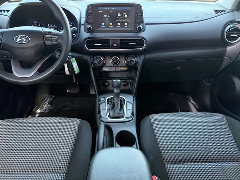 Used 2021 Hyundai Kona SE image 18