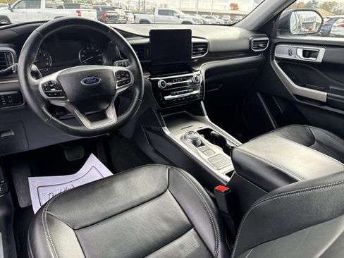 Used 2024 Ford Explorer Limited RWD image 14