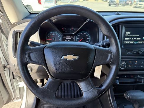 Used 2018 Chevrolet Colorado W/T image 13